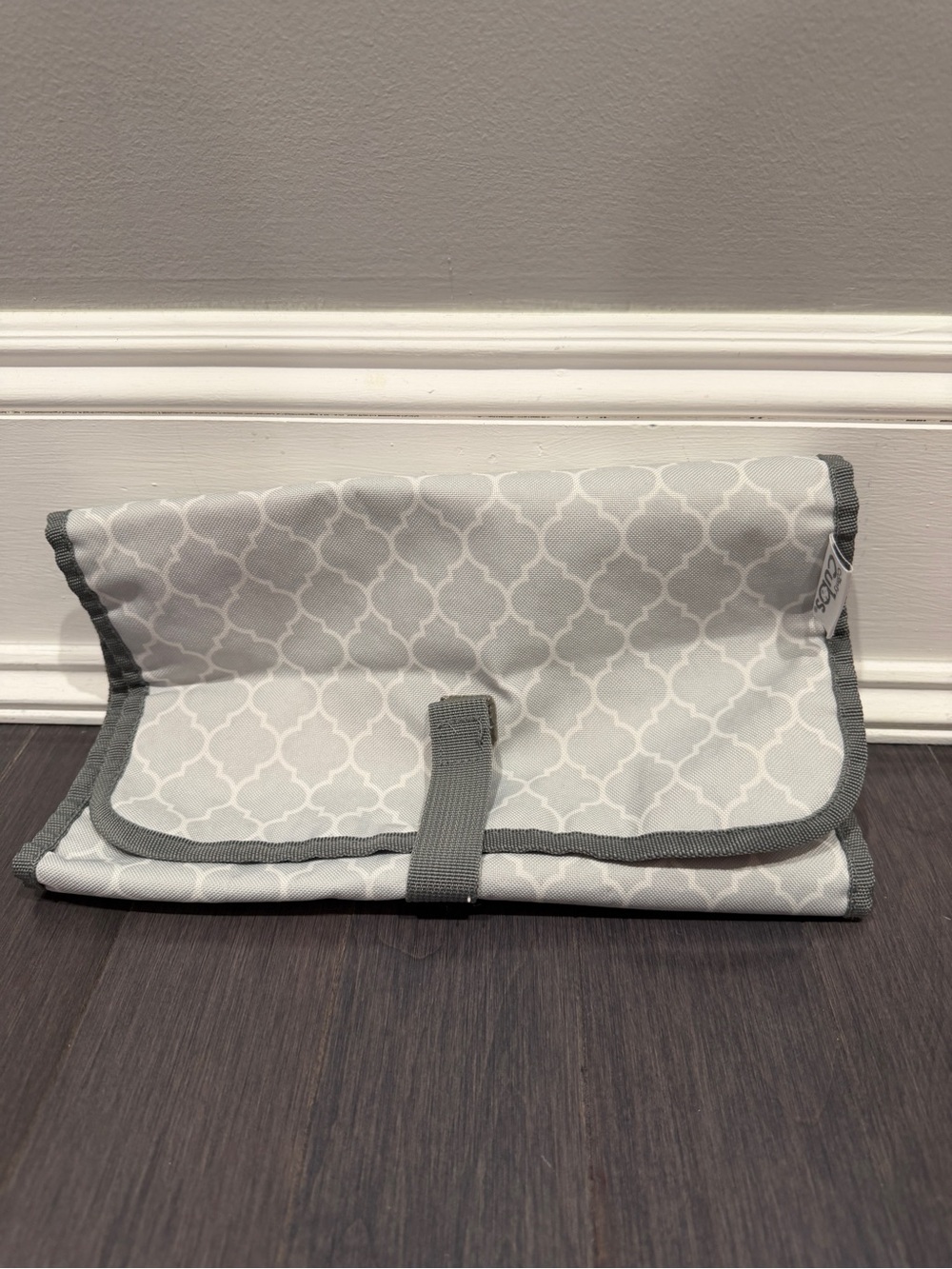 NWOT Comfy Cubs Gray and White Patterned Baby Changing Pad for Babies Toddlers